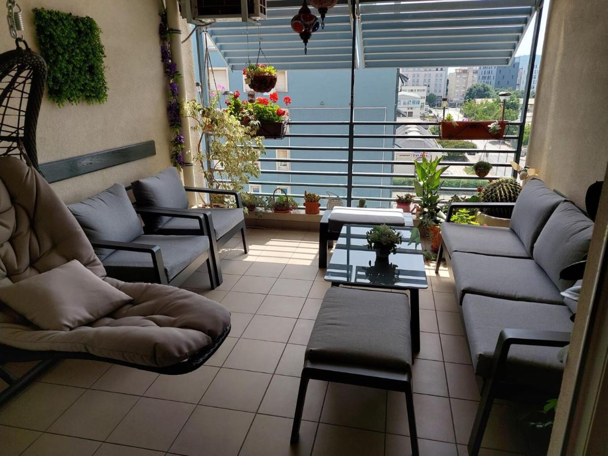Luxurious Apartment Majda, 2 Bathrooms And Free Parking Split Exterior photo